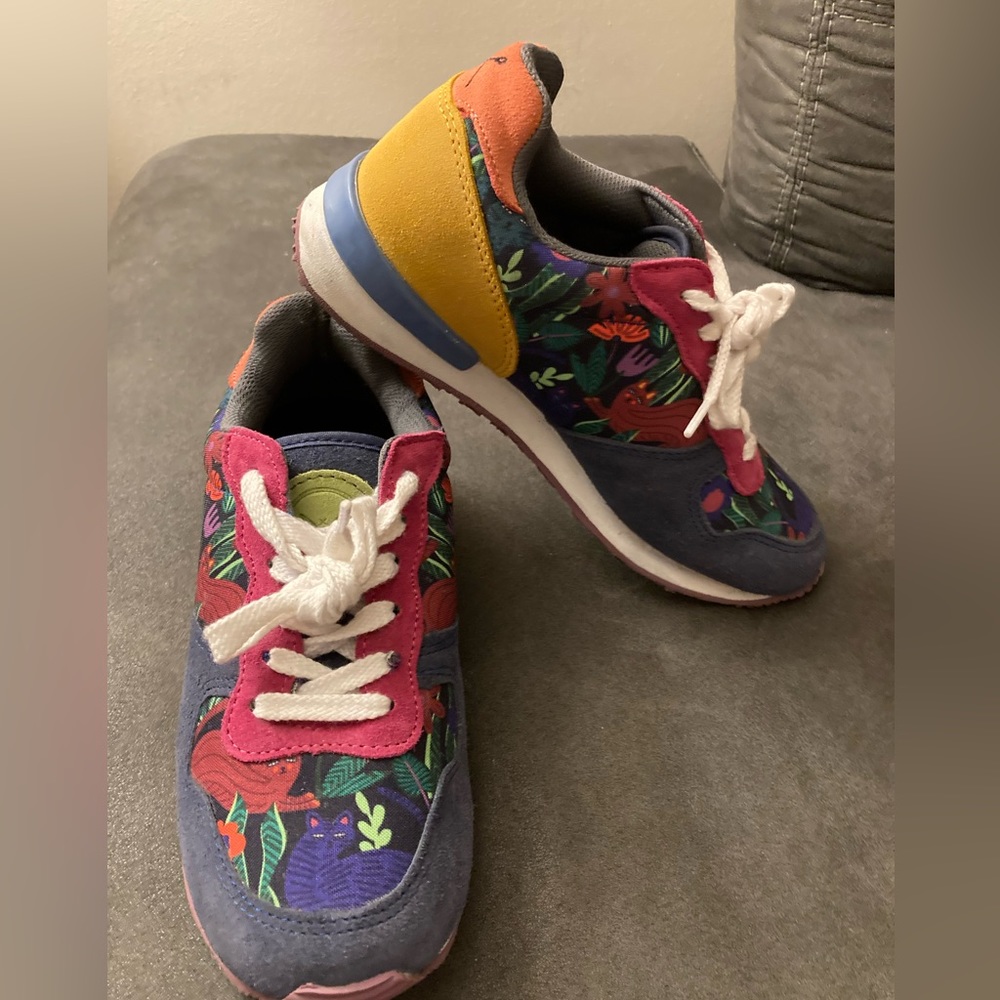Inkkas Jogger size 8.